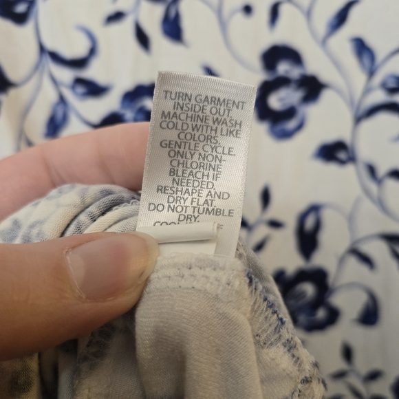 Floral Print White and Blue Women's Top - Picture 5 of 6